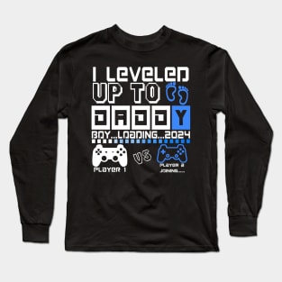 I Leveled Up To Daddy. Boy Loading 2024. Soon To Be Dad. Baby boy Long Sleeve T-Shirt